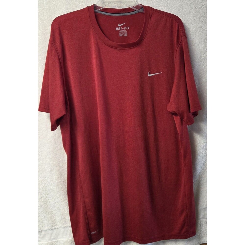Nike Legend Dri-FIT Men's Training T-Shirt - Red - Size XL